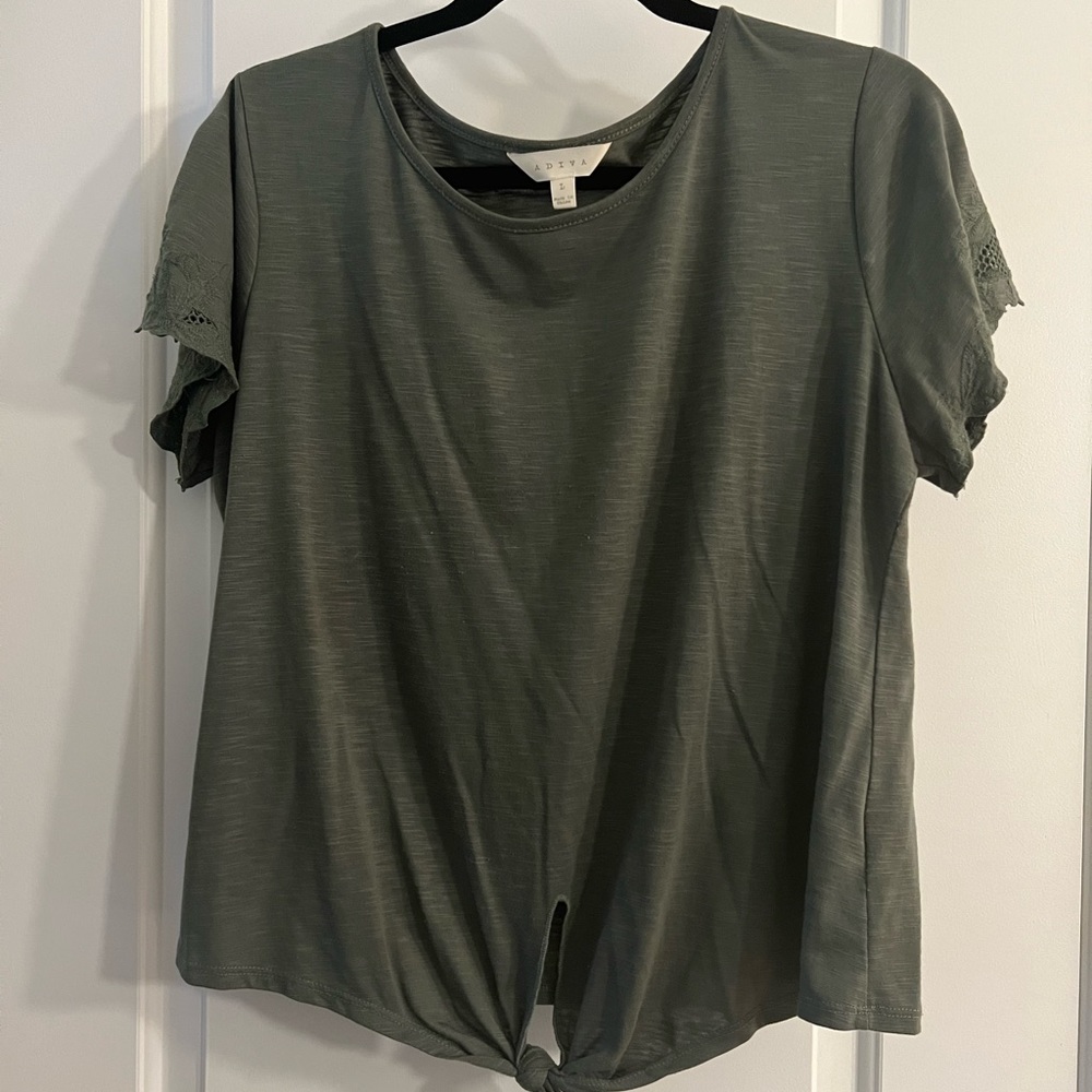 ADIVA Front Knot Tied Scalloped Sleeve Top